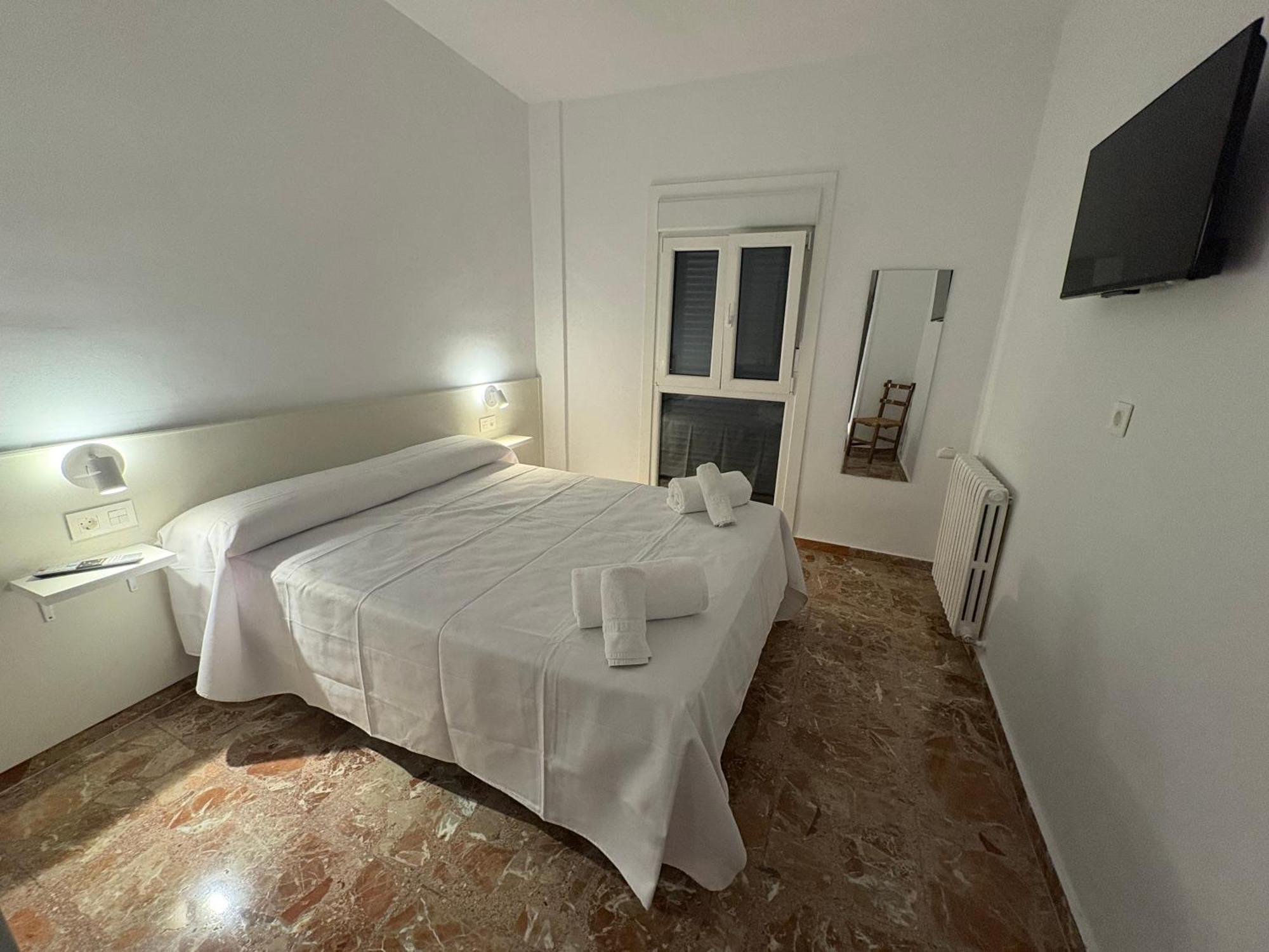 Hostal La Via Verde Sarrion Luaran gambar